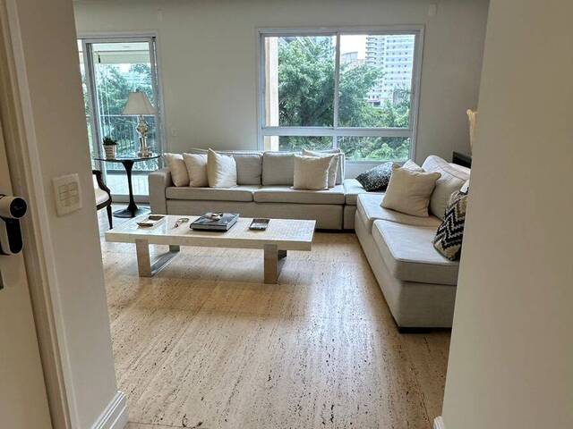 #44 - Apartamento para Venda em São Paulo - SP