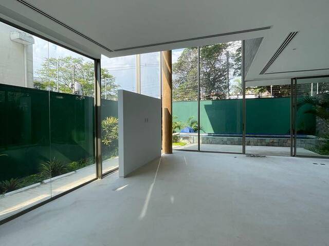 #57 - Casa para Venda em São Paulo - SP - 1