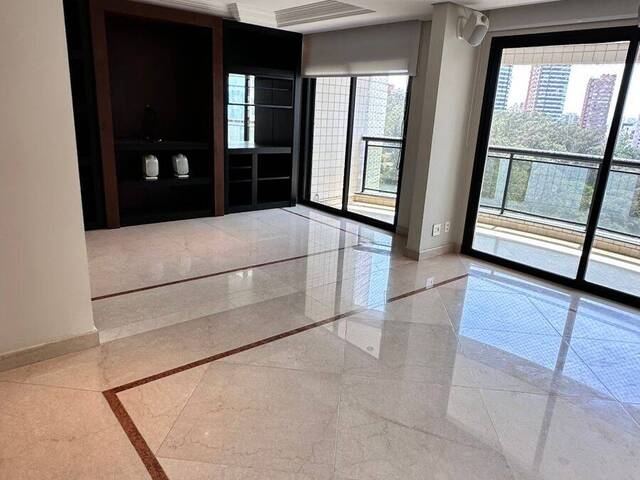 #131 - Apartamento para Venda em São Paulo - SP