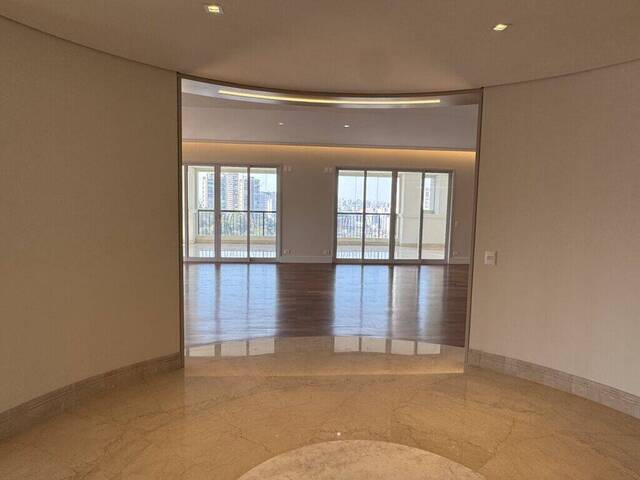 #135 - Apartamento para Venda em São Paulo - SP